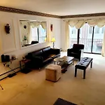 Spacious 3 Level Condo/Townhouse, Free Parking.
